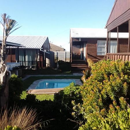 Coco De Mer Self Catering Log 1 Lambert's Bay Bagian luar foto
