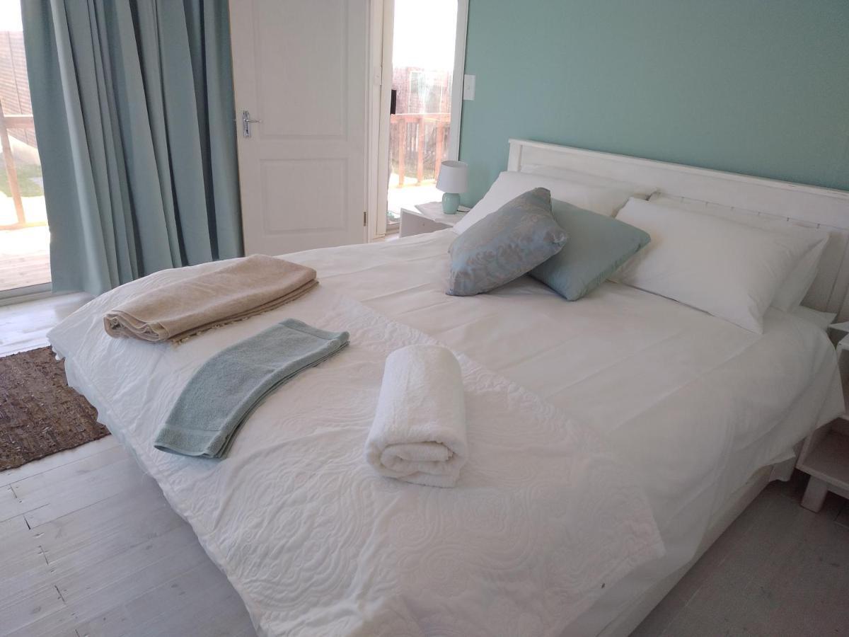 Coco De Mer Self Catering Log 1 Lambert's Bay Bagian luar foto