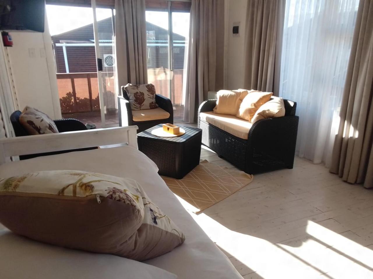 Coco De Mer Self Catering Log 1 Lambert's Bay Bagian luar foto